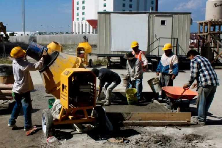 Revolvedora, elemento imprescindible en las empresas de construcción