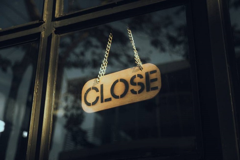 Calaverita a las PyMEs, los 4 factores que las llevan a 'morir' en poco tiempo,