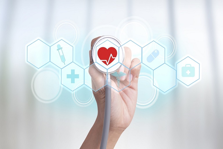 La pandemia puso en evidencia la necesidad de mejorar equipos de protección para doctores