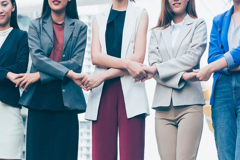 Impulsan el networking femenino tecnológico