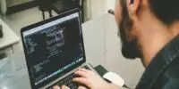 Mayores de 40 años lideran la revolución digital en México