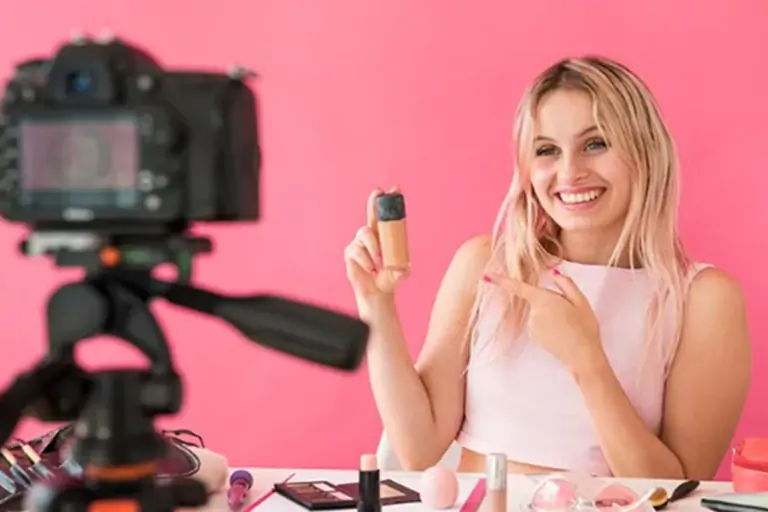Ideas innovadoras para contenido en redes sociales: curso gratuito de AVON