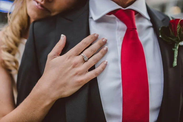 Límites entre la vida personal y profesional: cómo regular relaciones sentimentales en tu pyme