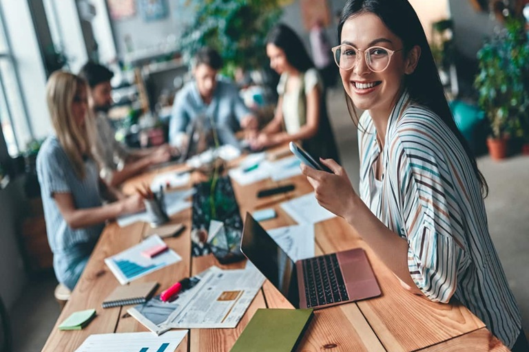La felicidad laboral: Una estrategia empresarial clave para el éxito