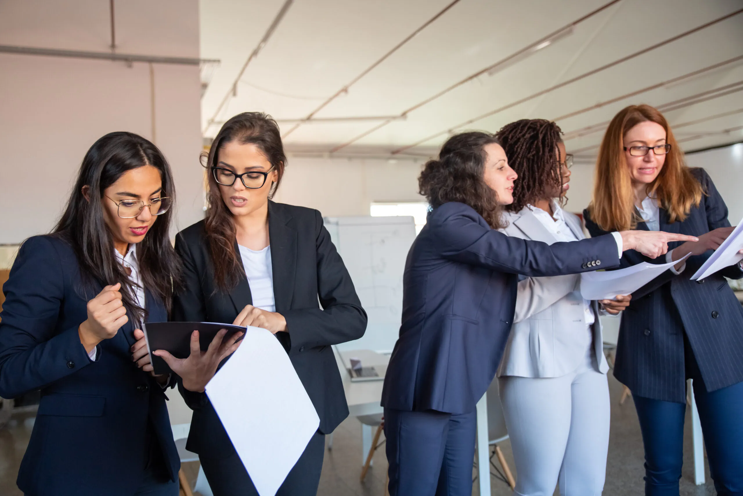 Mujeres definen el rumbo de los negocios